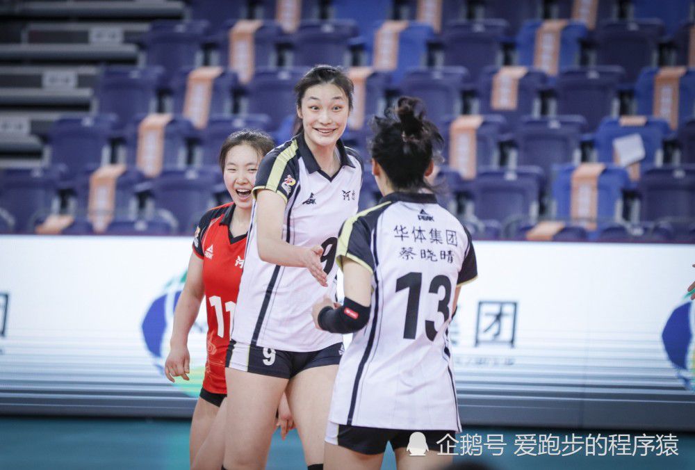 她急忙软了下来，说：哎呀老公，你这么生气干嘛啊。